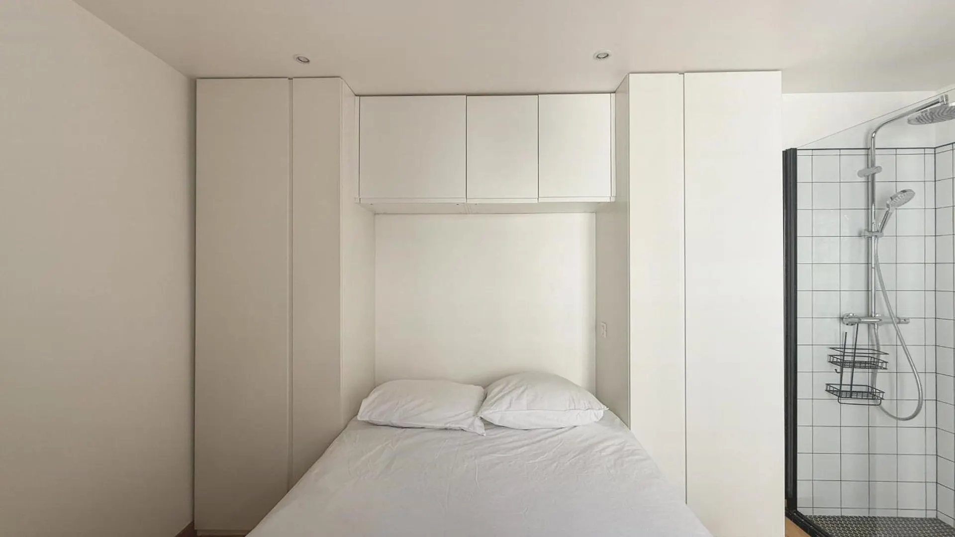 Appartamento Sunny 1-Bed In Paris Marais District 0*,